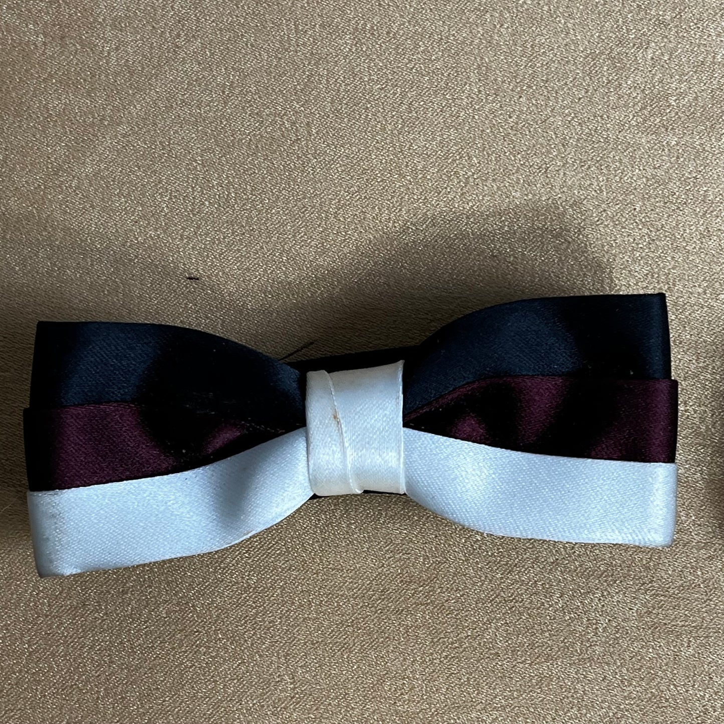 Multi color bowtie