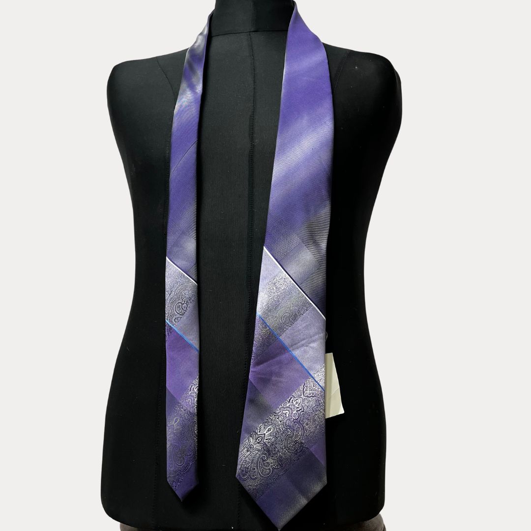 Van Heusen necktie