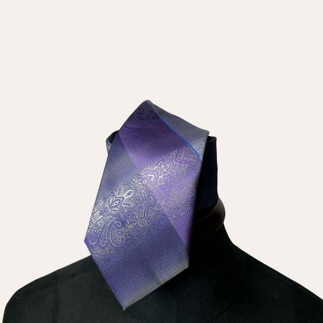 Van Heusen necktie