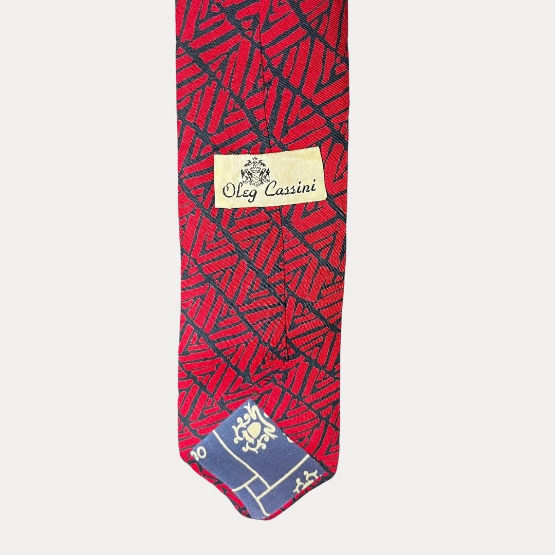 Oleg Cassini necktie