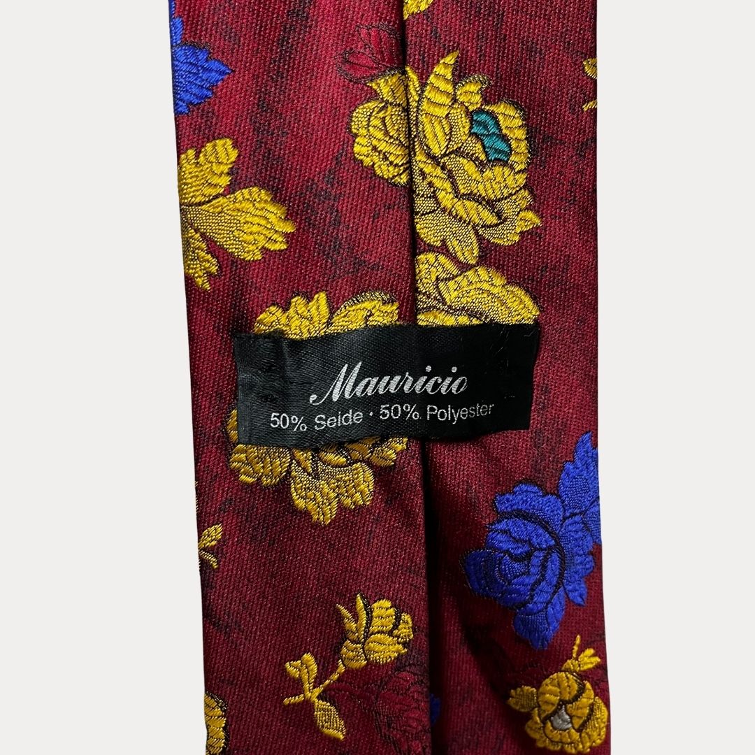 Mauricio necktie