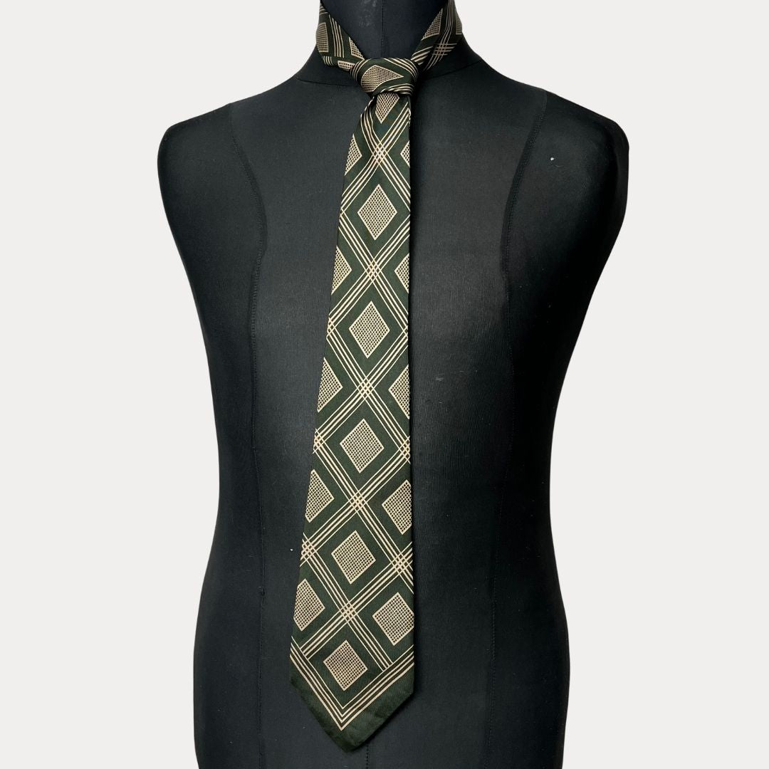 Geometric shapes necktie