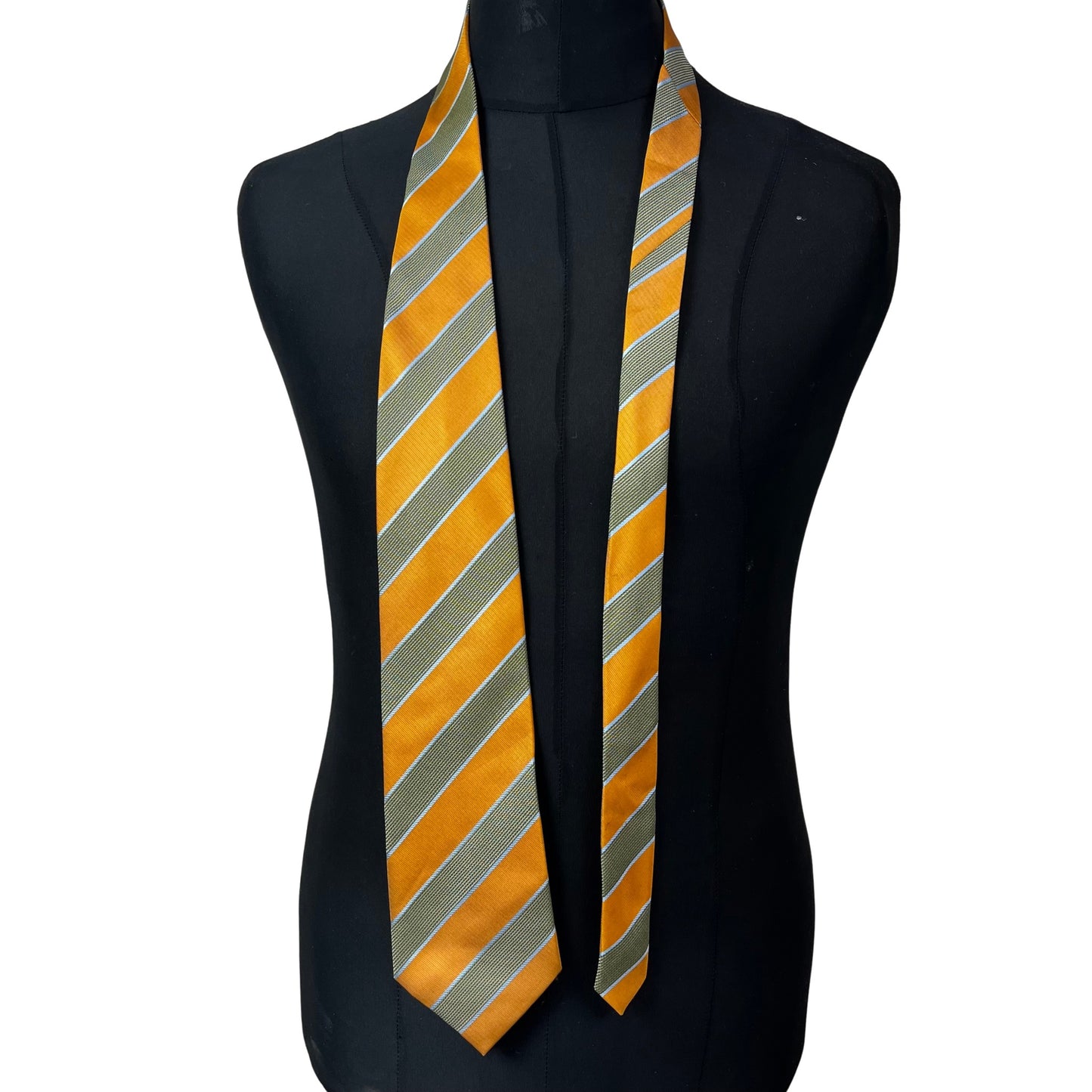 Maurio necktie