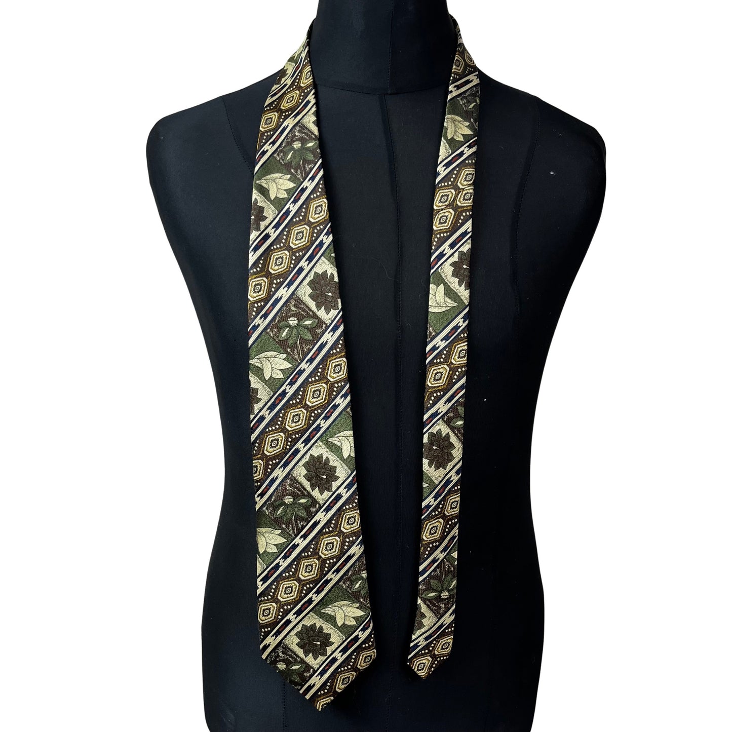 Canda necktie