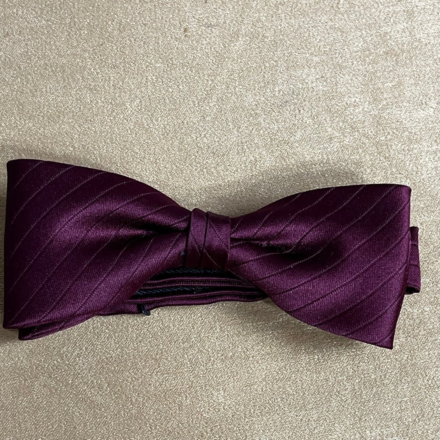 Burgundy bowtie