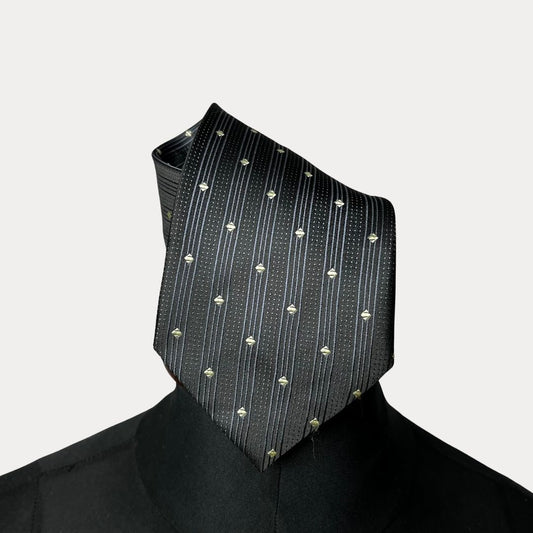 Black dotted necktie