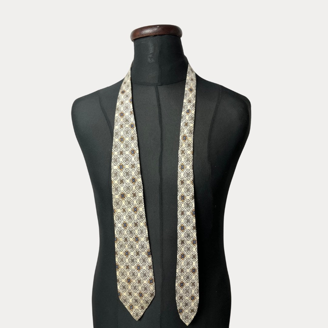 Diva slim necktie