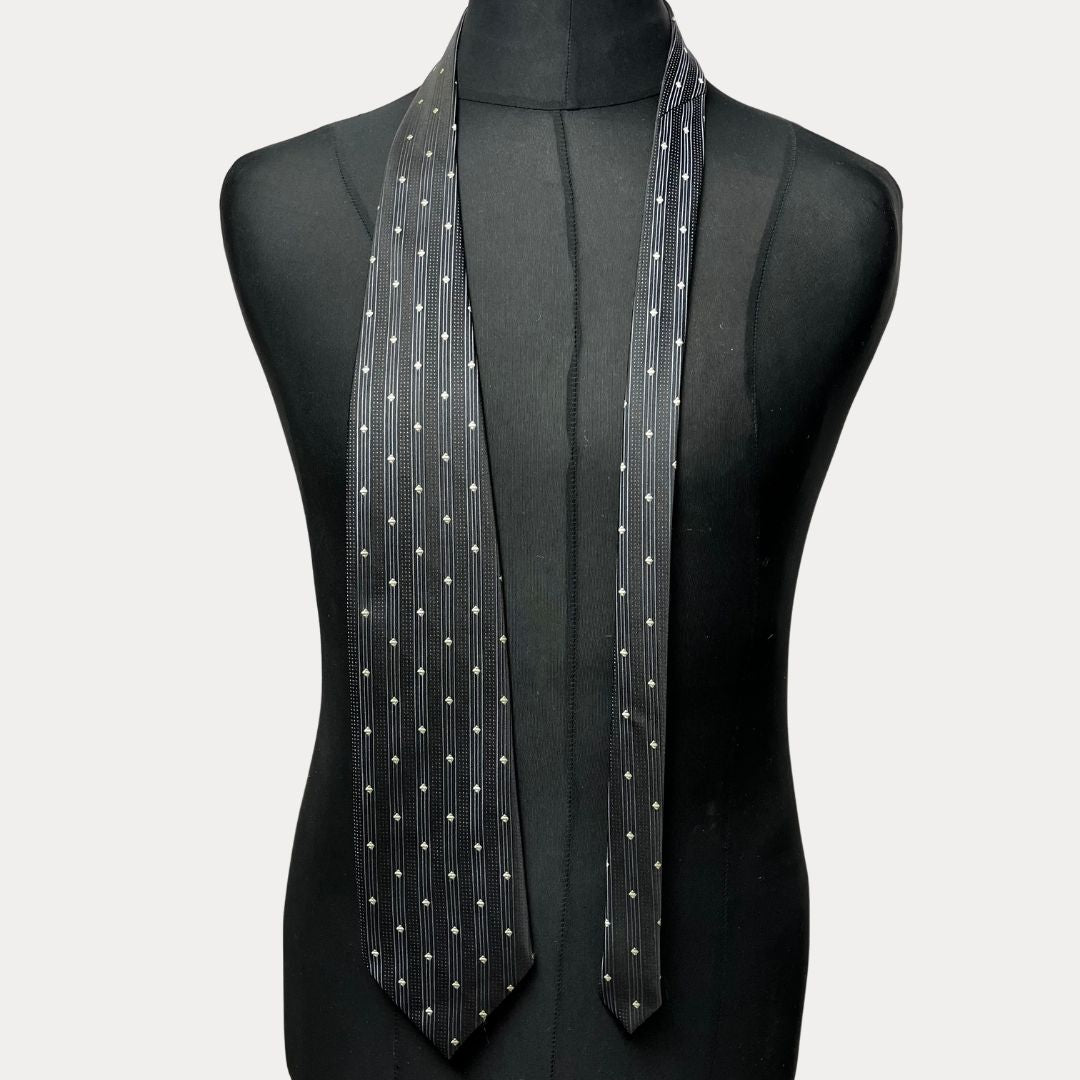 Black dotted necktie