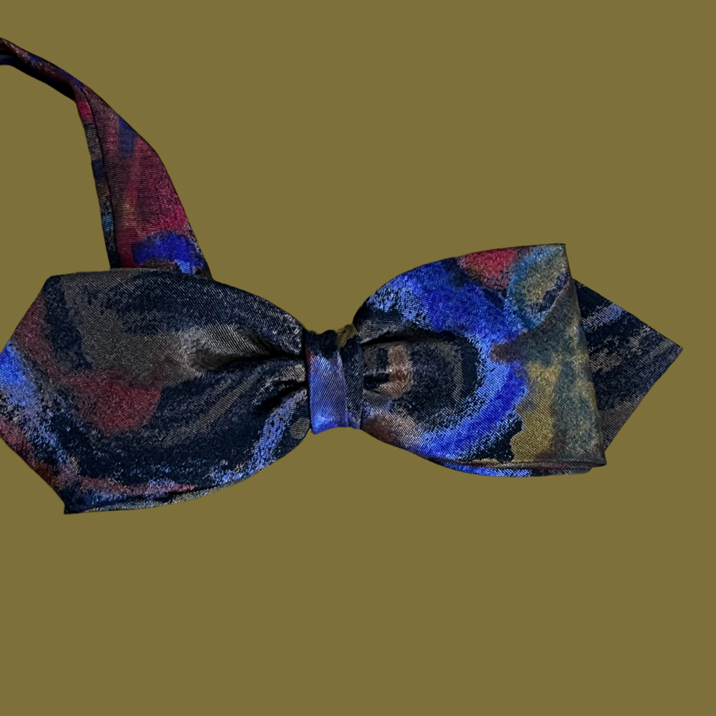 Art-piece bowtie