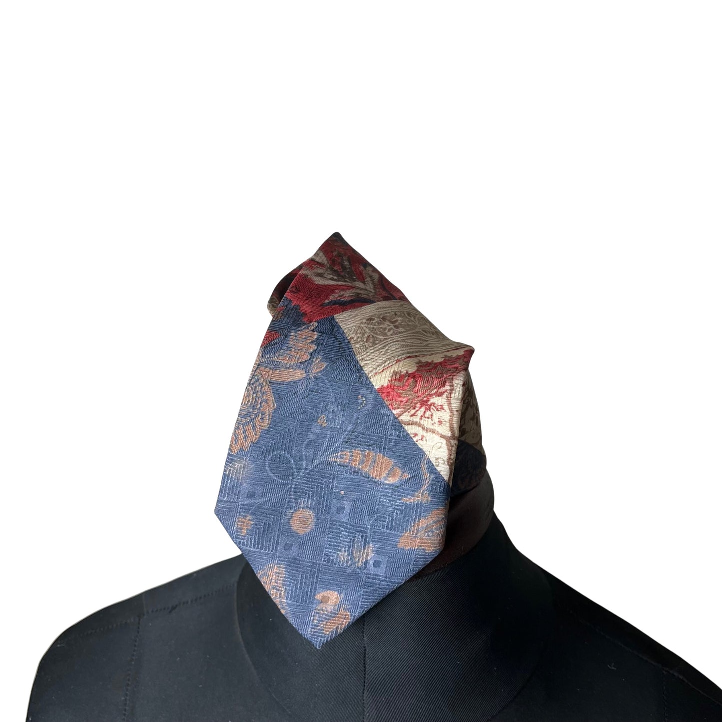 Patterned necktie