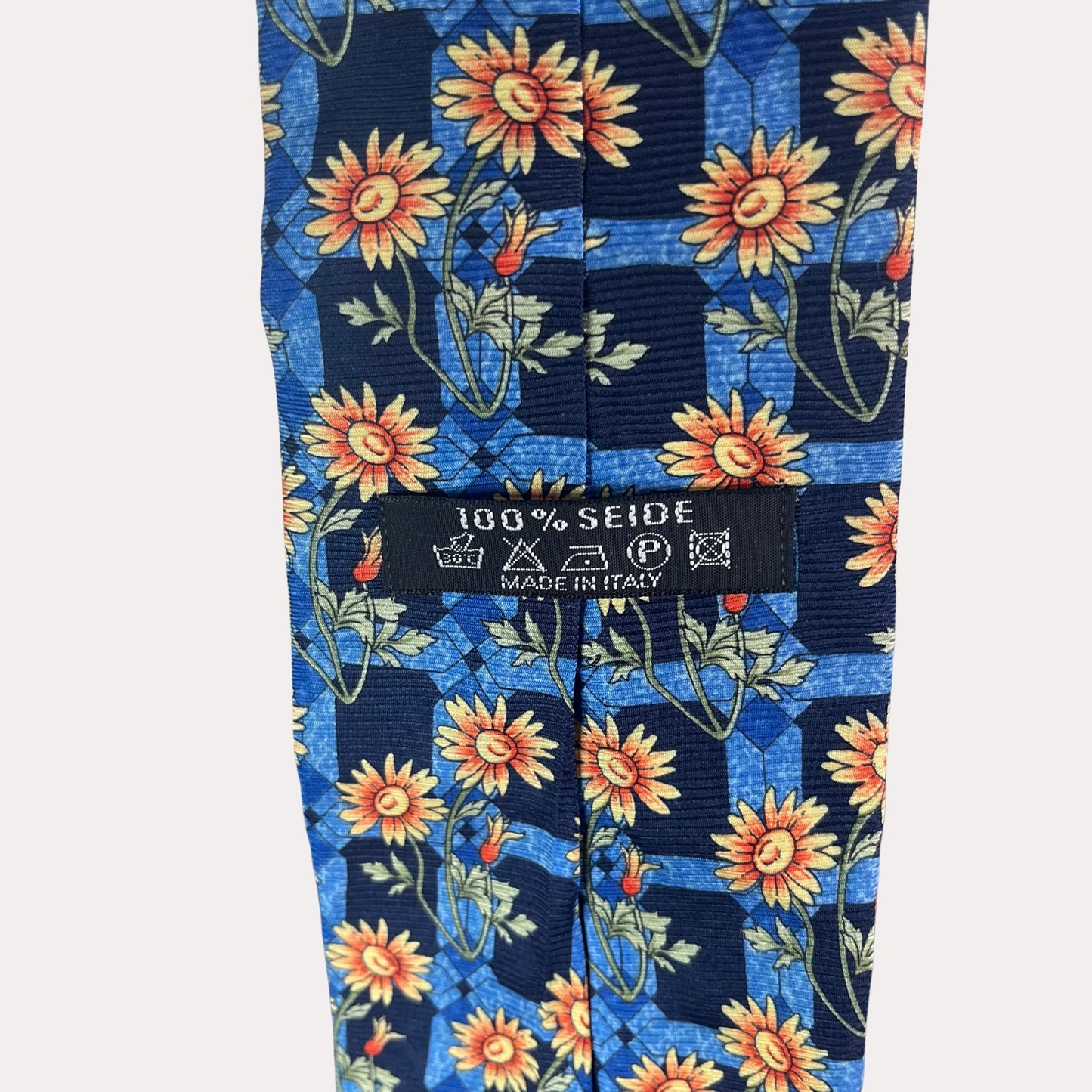 Floral necktie 10 cm